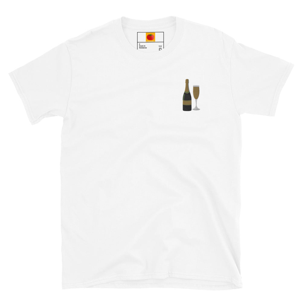 Samarreta brodada amb copa de cava –  blanc - Tot Queda en Família