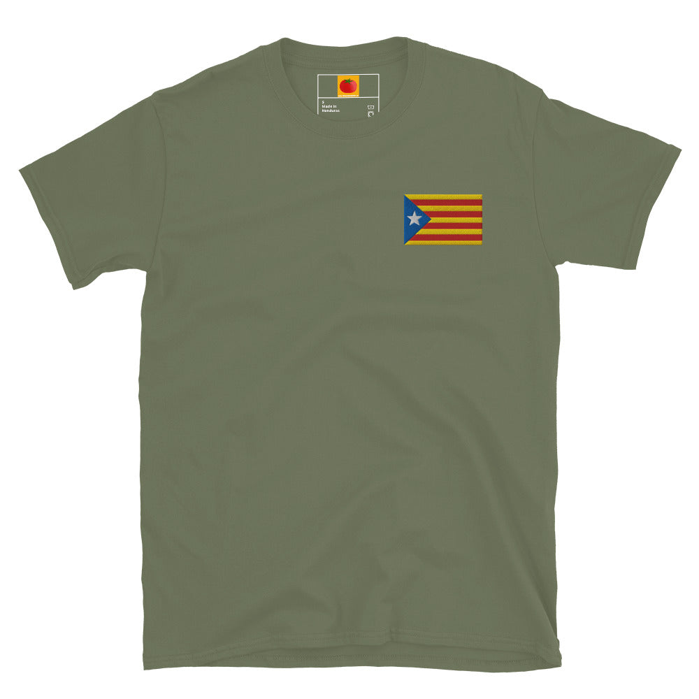 Samarreta brodada verd amb estelada catalana – Tot Queda en Família